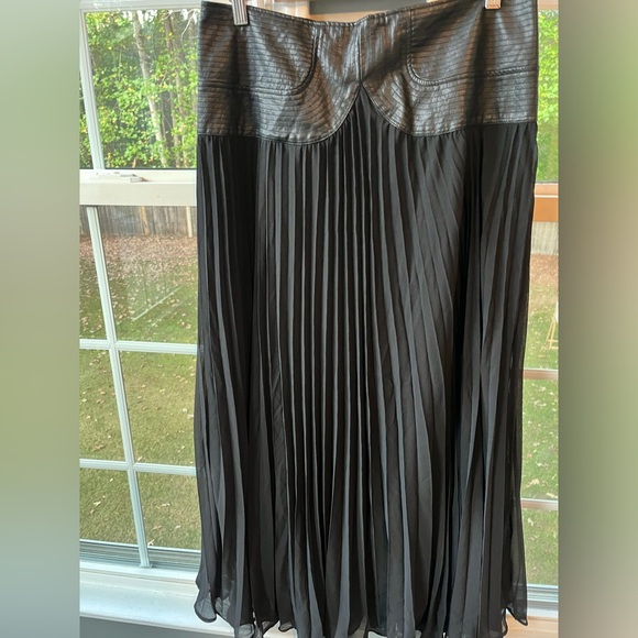 Anthropologie Faux Leather Pleated Midi Skirt - Picture 6 of 7